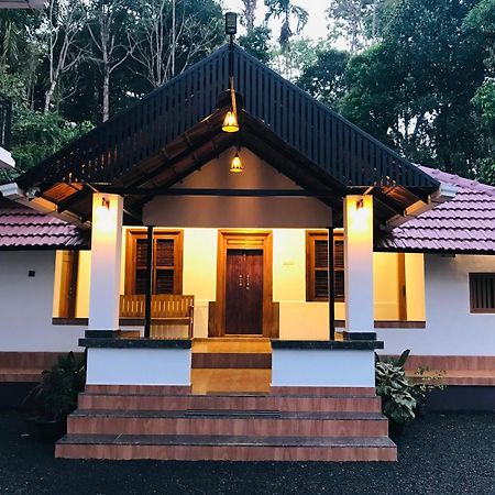 Padinjarathara Partho Home Stay מראה חיצוני תמונה