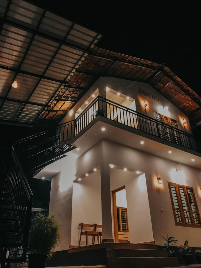 Padinjarathara Partho Home Stay מראה חיצוני תמונה