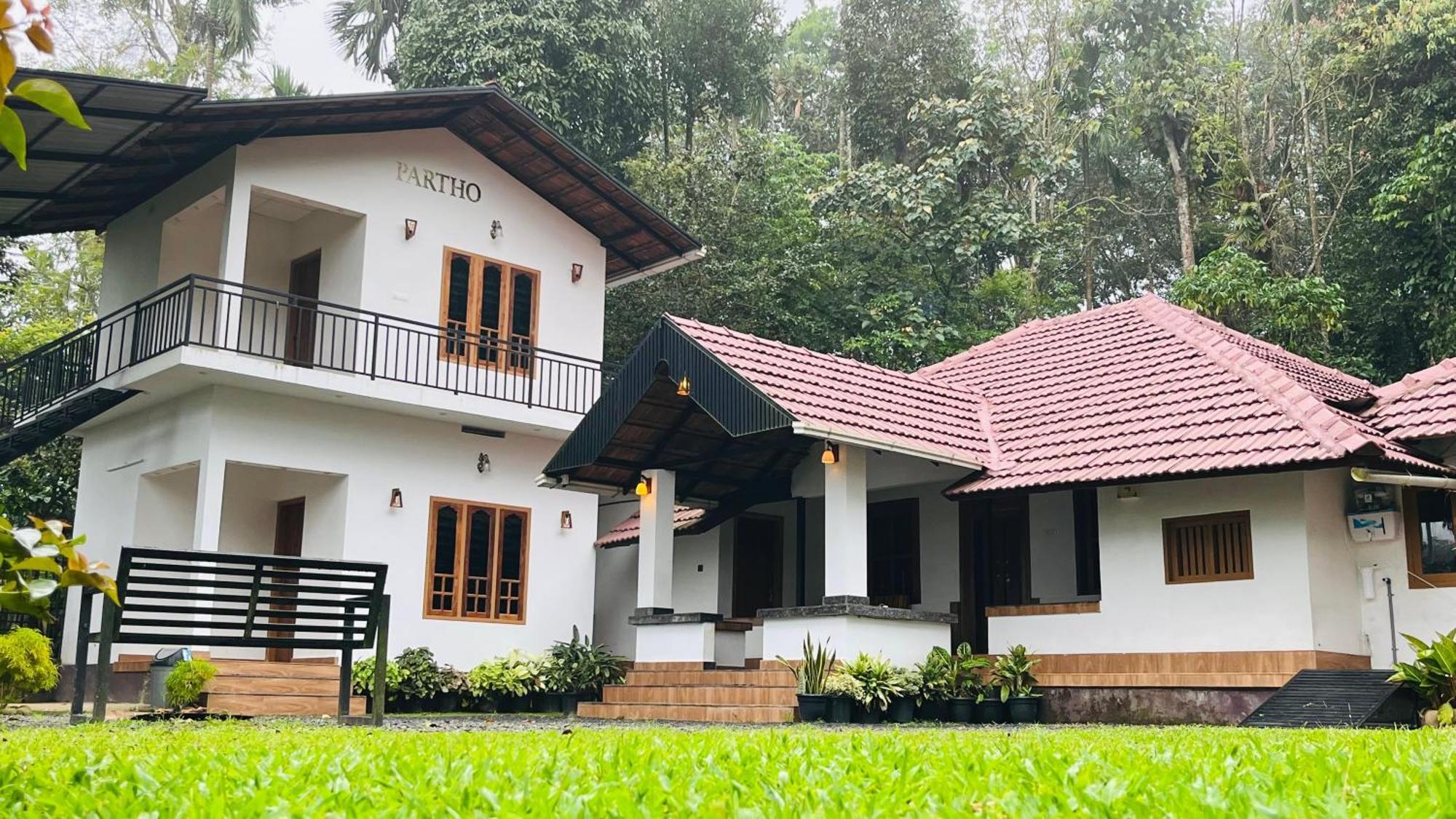 Padinjarathara Partho Home Stay מראה חיצוני תמונה